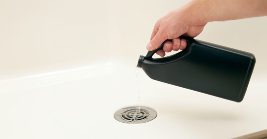 DIY Drain Cleaning vs Hiring a Plumber – A Complete Homeowner Guide